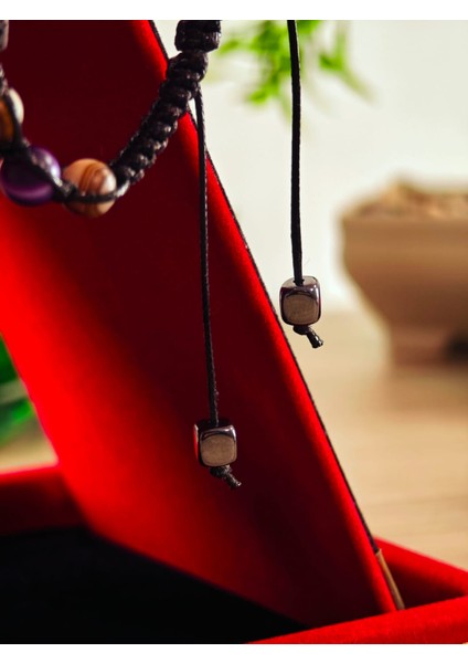 Makrome Bileklik El Yapımı Saf Doğaltaş Özel Yapım Hematit Taşı, Lav Taşı, Akik Taşı, Amatis Taşı