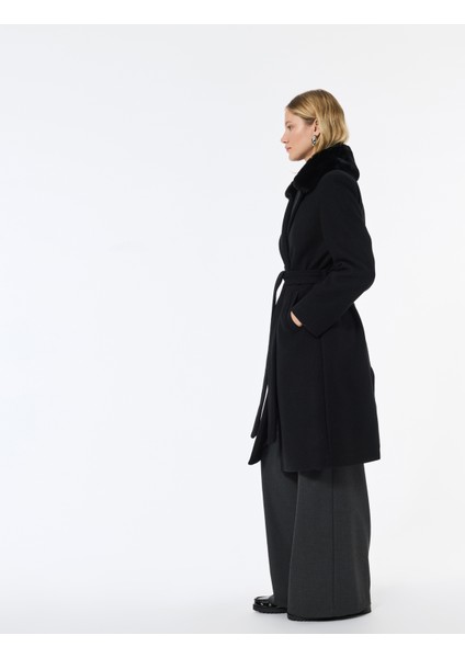 Suni Kürk Yaka Kaban Kaşe Kemerli Uzun Kollu modelleri