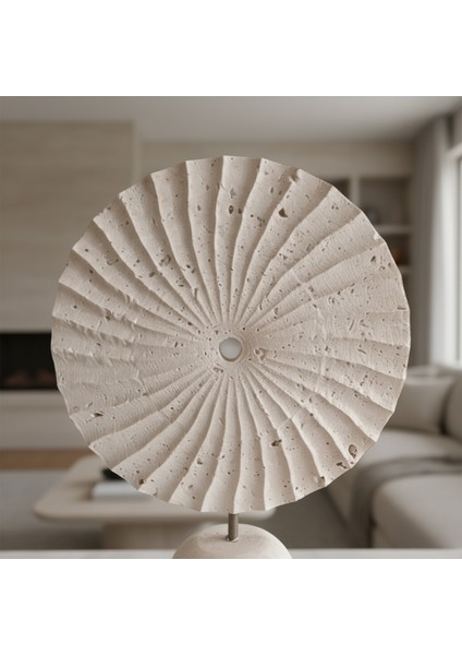 Traverten Mermerden El Yapımı Dekoratif Obje – Doğal Taş Masa Üstü Süs ve Ev Aksesuarı