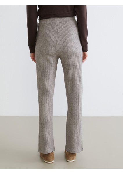 Yeni Sezon Beli Lastikli Kadın Pantolon fırsatları