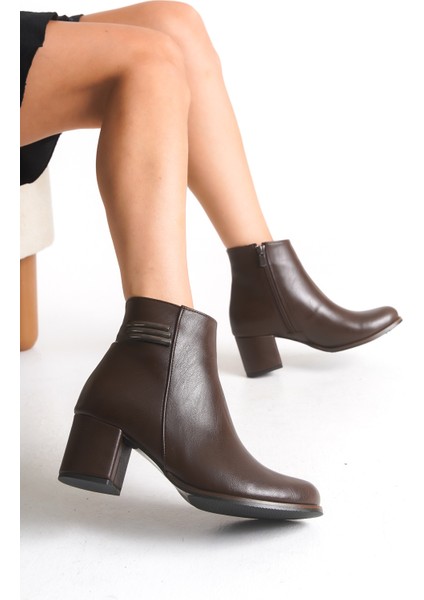 Kadın Kalın Topuklu Metal Detay Fermuarlı Günlük Bot Bootie