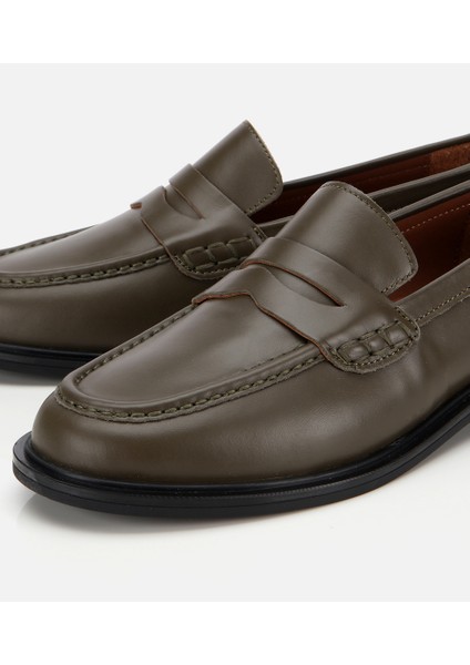 01AYH313600A880 KADIN Deri Haki Yumuşak Dokulu Klasik Loafer modelleri