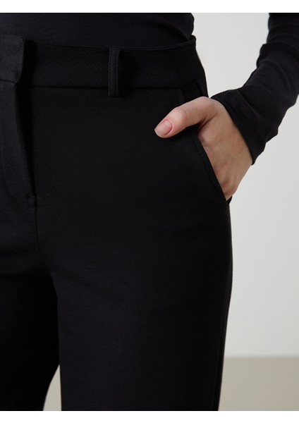 Yeni Sezon Standart Fit Geniş Paça Kadın Pantolon modelleri