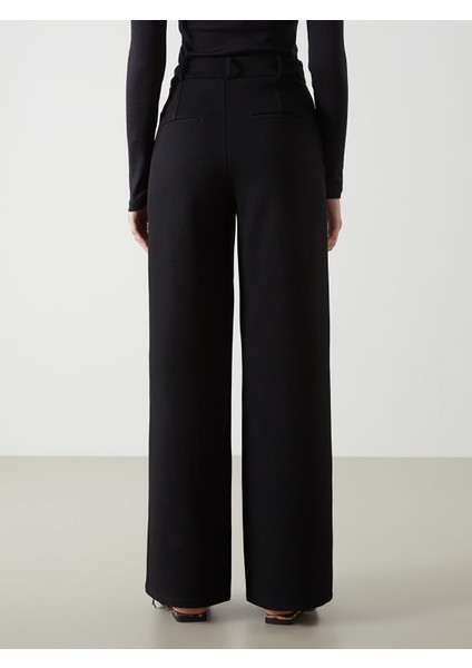 Yeni Sezon Standart Fit Geniş Paça Kadın Pantolon fırsatları