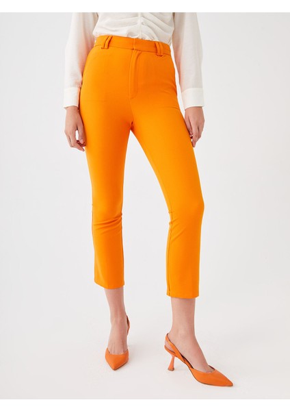 Yeni Sezon Kadın Standart Fit Düz Pantolon modelleri