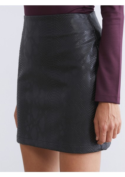 Yeni Sezon Beli Fermuarlı Deri Görünümlü Mini Etek modelleri