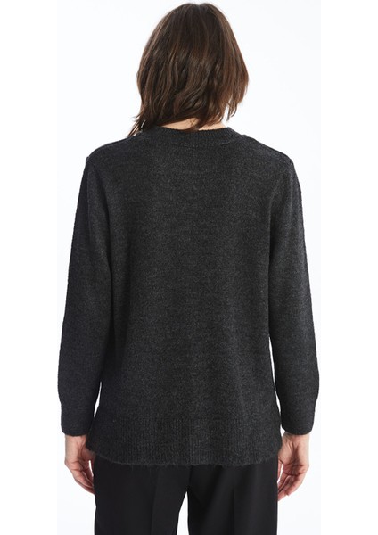 Yeni Sezon Bisiklet Yaka Işlemeli Kadın Triko Kazak indirimleri