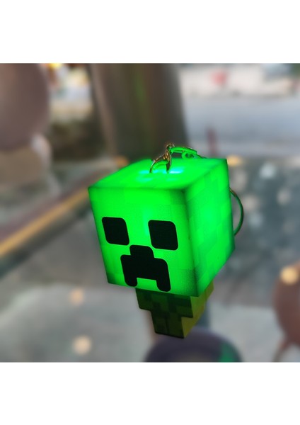 Minecraft Figürlü 3D Işıklı Anahtarlık AD21106