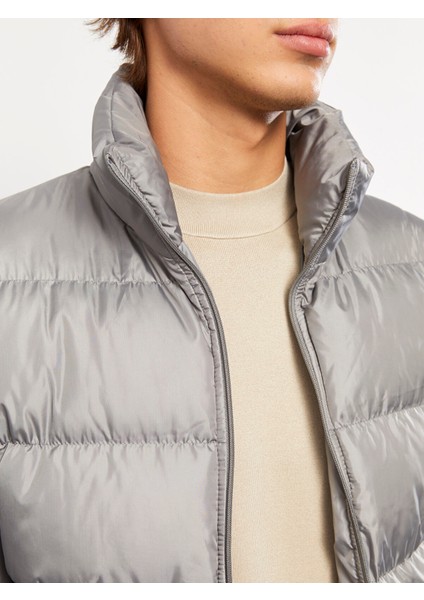 Yeni Sezon Standart Kalıp Dik Yaka Erkek Şişme Mont indirimleri