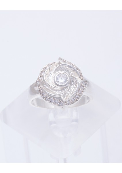 Gül Motifli Zirkon Taşlı 925 Ayar Gümüş Yüzük – Zarafetin En Romantik Hali fiyatları