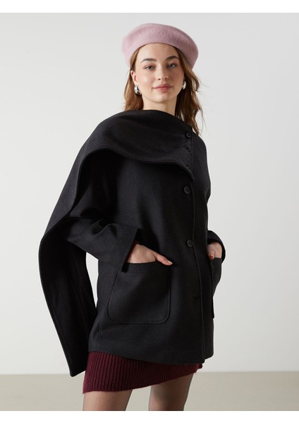 Yeni Sezon V Yaka Atkılı Kadın Kaşe Kaban