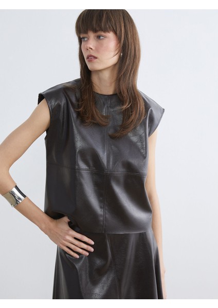 Yeni Sezon Bisiklet Yaka Deri Görünümlü Bluz