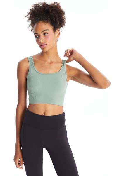 Yeni Sezon U Yaka Crop Kadın Sporcu Atleti