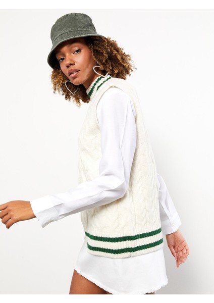 Yeni Sezon Yarım Balıkçı Yaka Desenli Kadın Triko Süveter