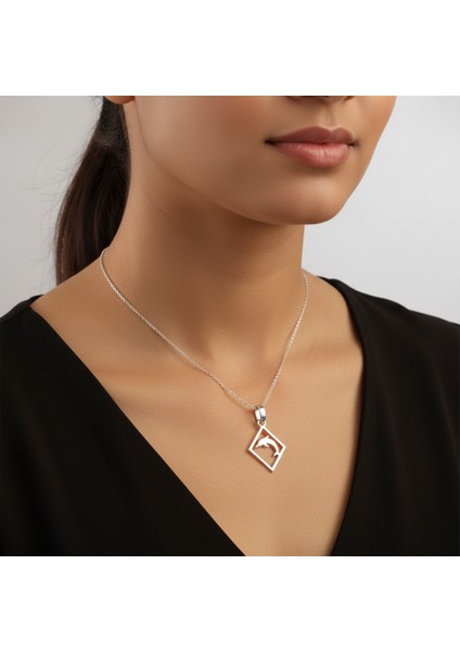 925 Ayar gümüş kolye yunus SM6654 fırsatları