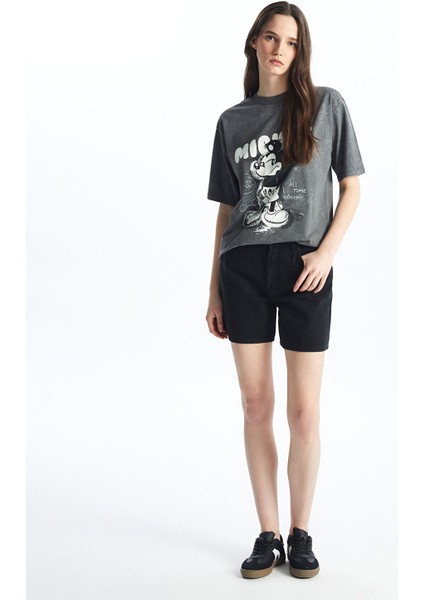 Yeni Sezon Bermuda Fit Kadın Jean Şort