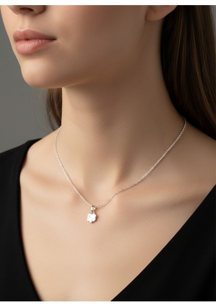 925 Ayar gümüş kolye Harf M SM6132 modelleri