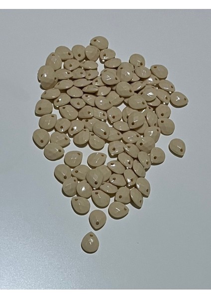 Ekru Rengi Oya, Abiye, Takı, Örgü Plastik Gözyaşı Damla Boncuk. 25GR. Tahmini 195 Adet.