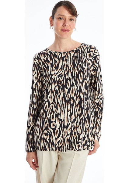 Yeni Sezon Bisiklet Yaka Desenli Kadın Tişört