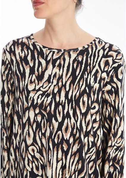 Yeni Sezon Bisiklet Yaka Desenli Kadın Tişört modelleri