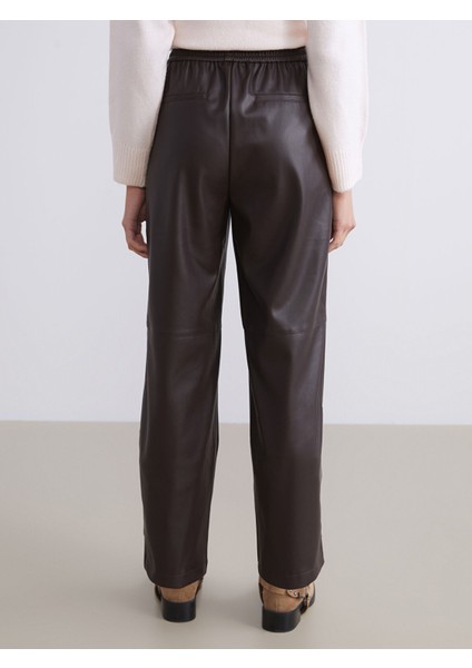 Yeni Sezon Beli Lastikli Deri Görünümlü Kadın Pantolon fırsatları