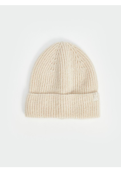 Yeni Sezon Basic Kadın Bere modelleri