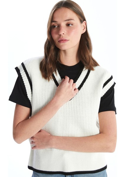 Yeni Sezon Kadın V Yaka Düz Triko Süveter fiyatları