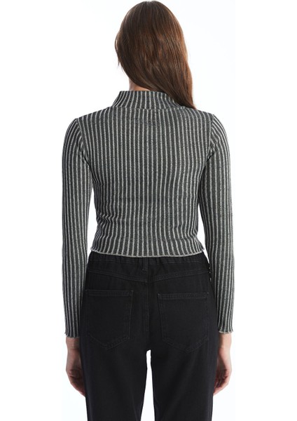 Yeni Sezon Dik Yaka Dokulu Kadın Hırka fırsatları