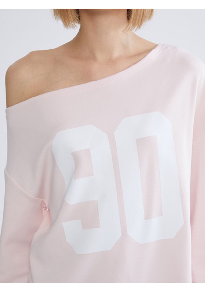 Yeni Sezon Kayık Yaka Baskılı Kadın Sweatshirt modelleri