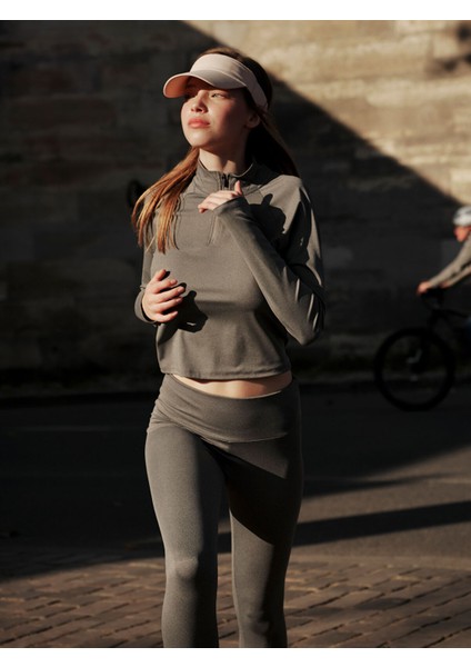 Yeni Sezon Dik Yaka Kadın Spor Tişört fiyatları