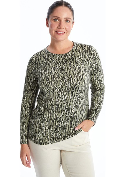 Yeni Sezon Bisiklet Yaka Desenli Kadın Tişört