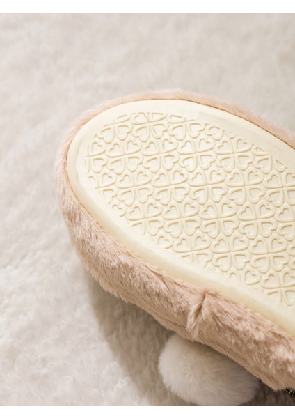 Yeni Sezon Yılbaşı Temalı Pelüş Kadın Ev Terliği indirimleri