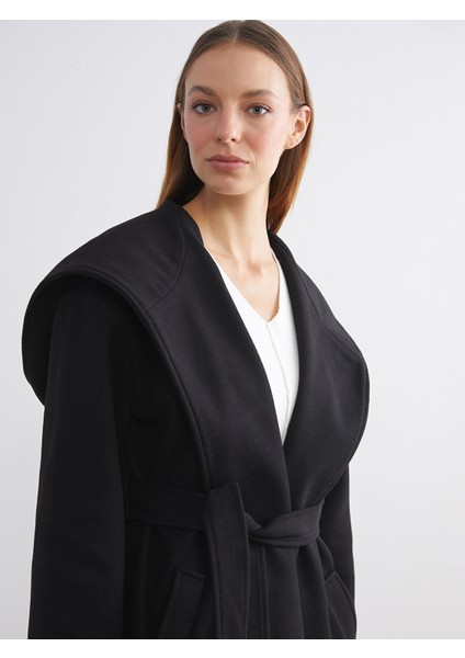 Yeni Sezon Kapüşonlu Kadın Kaşe Kaban modelleri