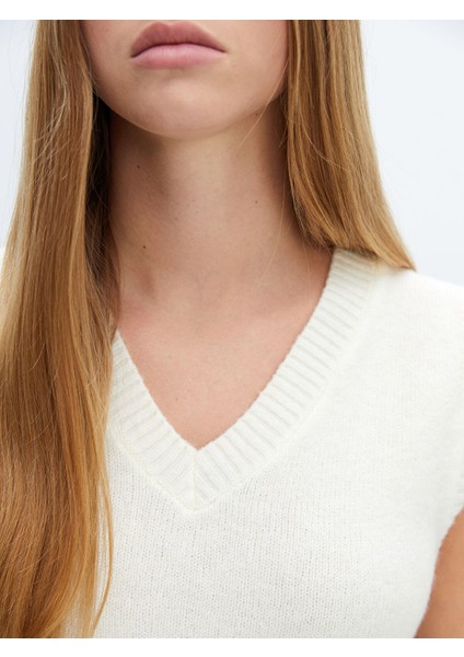 Yeni Sezon Kadın V Yaka Düz Triko Süveter modelleri