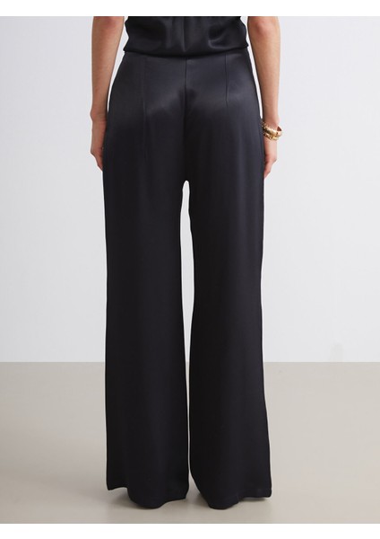 Yeni Sezon Loose Fit Saten Kadın Pantolon fırsatları