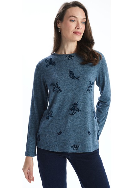 Yeni Sezon Bisiklet Yaka Nakışlı Kadın Bluz