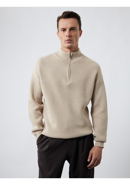 Uzun Kollu Dokulu Yarım Fermuarlı Yaka Triko Kazak fiyatları