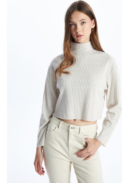 Yeni Sezon Dik Yaka Dokulu Oversize Kadın Tişört