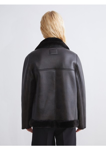 Yeni Sezon Pelüş Biker Yaka Kadın Deri Görünümlü Mont indirimleri