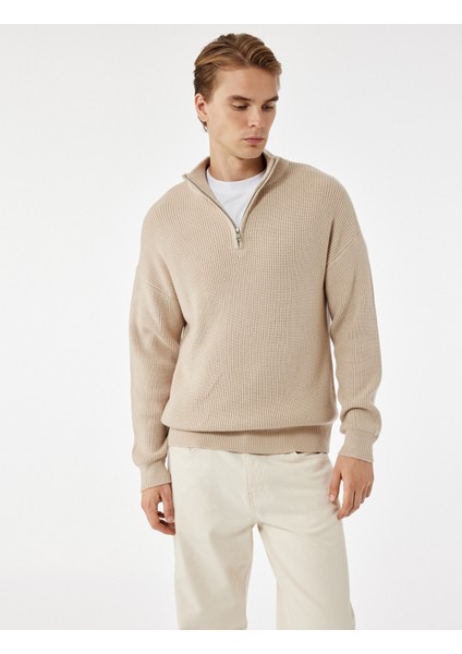 Uzun Kollu Dokulu Yarım Fermuarlı Yaka Triko Kazak indirimleri