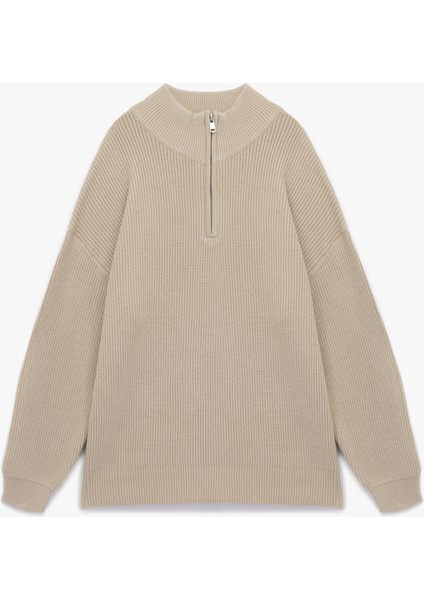 Uzun Kollu Dokulu Yarım Fermuarlı Yaka Triko Kazak