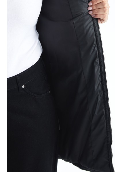 Yeni Sezon Kapüşonlu Kadın Şişme Mont indirimleri