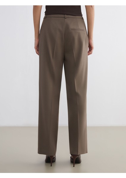 Yeni Sezon Standart Fit Geniş Paça Kadın Pantolon fırsatları