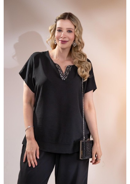 Kadın Büyük Beden Yaka Pul Payetli Siyah Bluz indirimleri