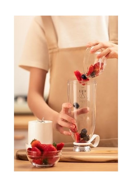 Smoothie Taşınabilir Şarjlı Kişisel Mini Meyve Karıştırıcı 500 ml (Pembe) modelleri