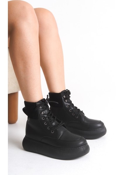 Kadın Platform Kalın Taban Bağcıklı Triko Detaylı Günlük Bot & Bootie fiyatları