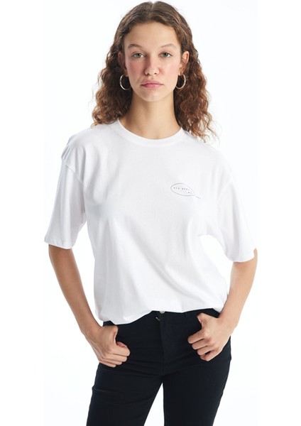 Yeni Sezon Bisiklet Yaka Baskılı Kısa Kollu Oversize Kadın Tişört fırsatları