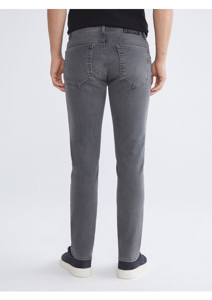 Yeni Sezon 750 Slim Fit Erkek Jean Pantolon fırsatları