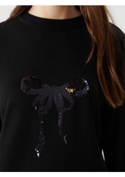 Yeni Sezon Bisiklet Yaka Pul Işlemeli Kadın Triko Kazak modelleri