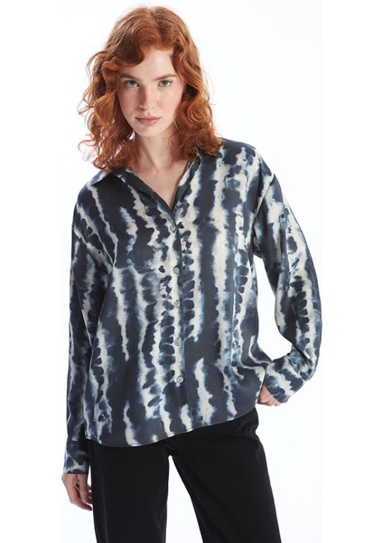 Yeni Sezon Desenli Oversize Saten Kadın Gömlek